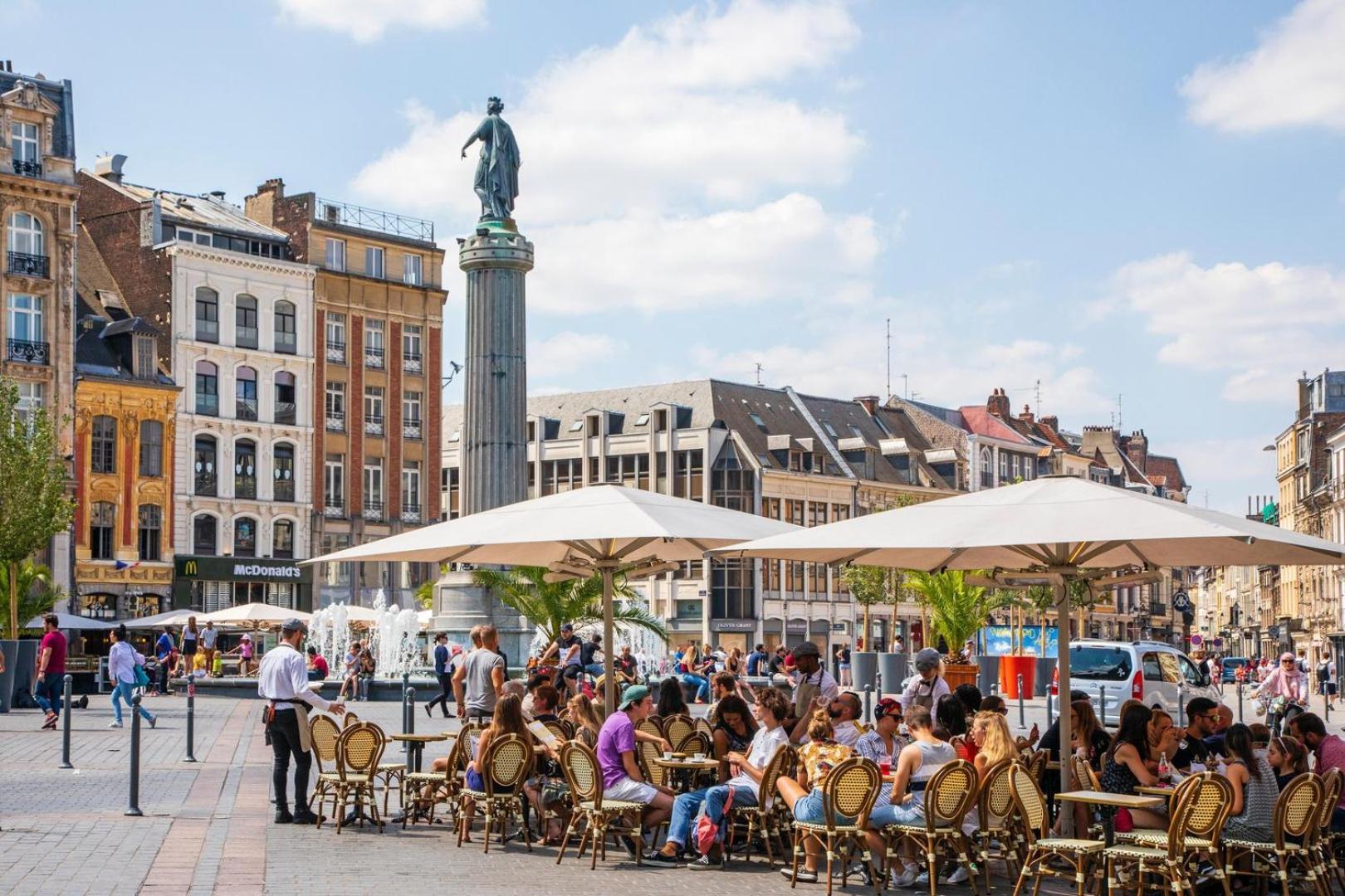 Ferienwohnung In The Heart Of Old Lille: Rue De La Monnaie Exterior foto